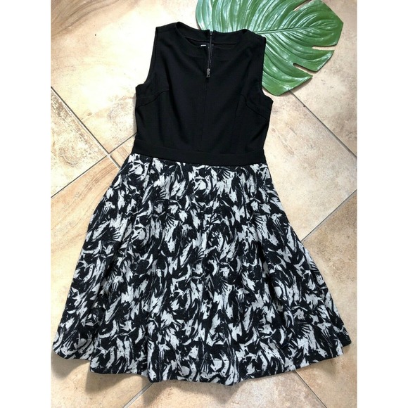 B And K Buchanan Kang Printed Fit Flare Dress 6 - Picture 12 of 12